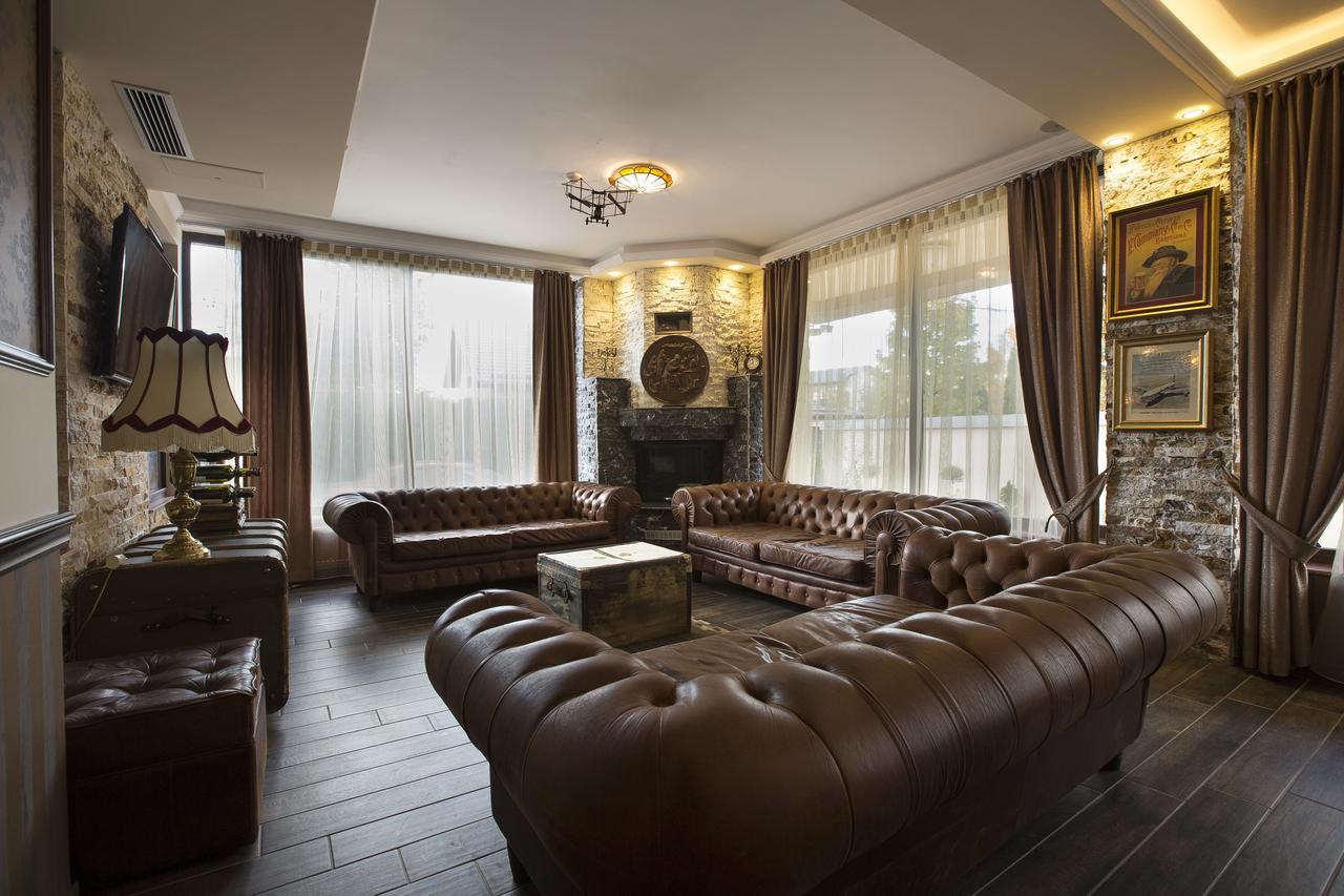 Hotel Aviator Boutique Otopeni Extérieur photo