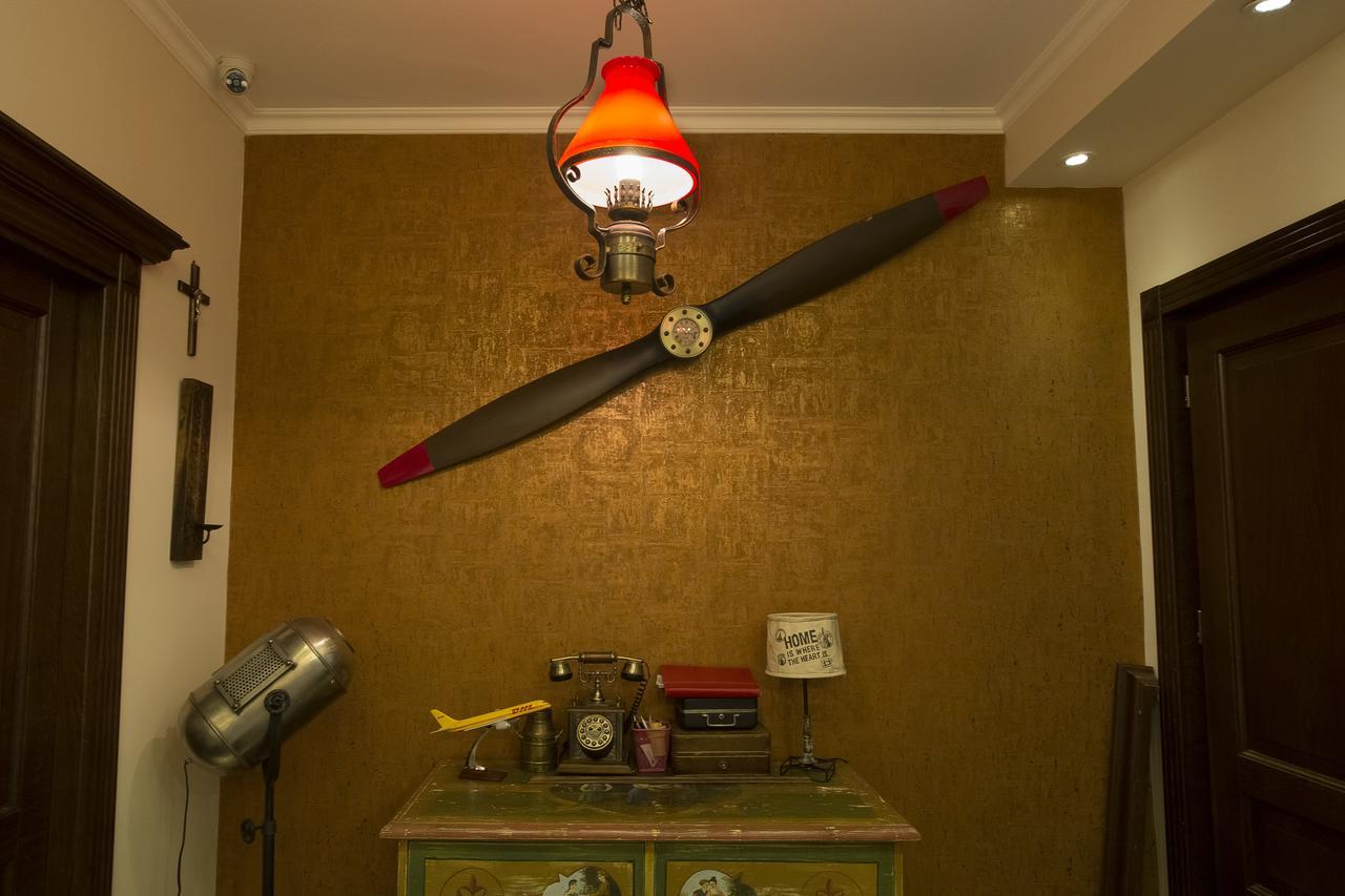 Hotel Aviator Boutique Otopeni Extérieur photo
