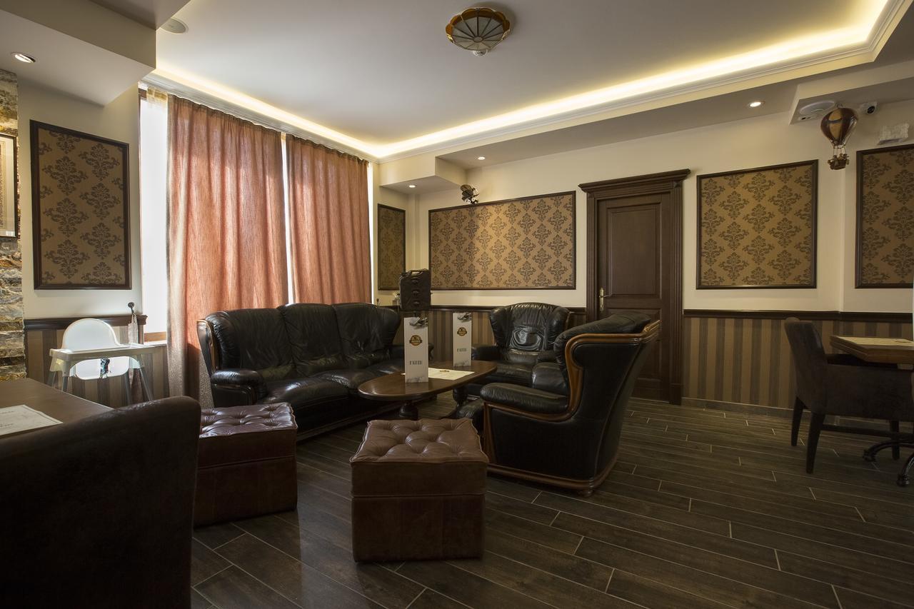 Hotel Aviator Boutique Otopeni Extérieur photo