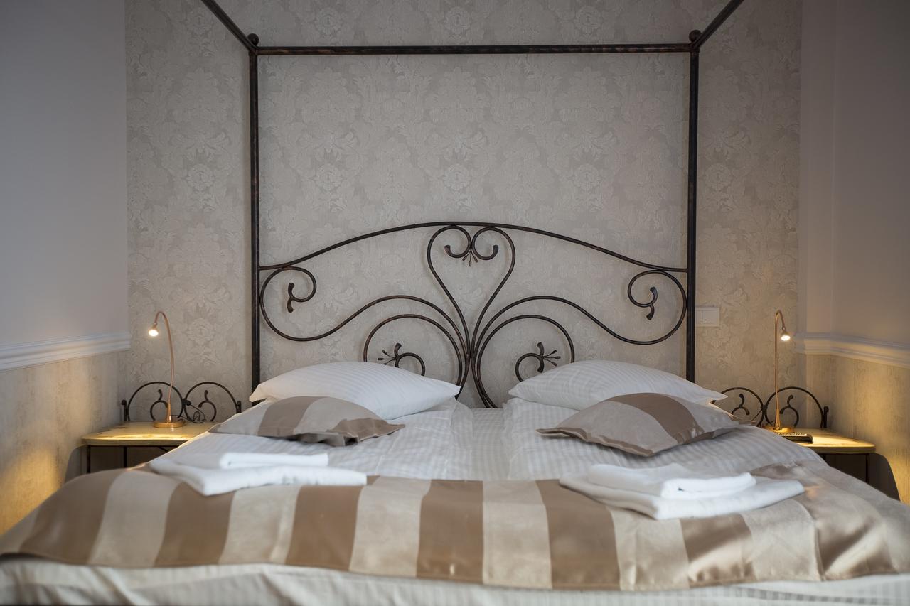 Hotel Aviator Boutique Otopeni Extérieur photo